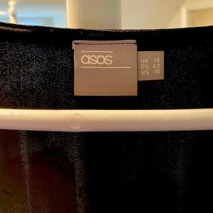 Rachel Zoe maternity top. Black and white paisley. Size medium.